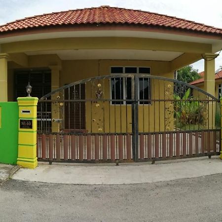 Assyifa Homestay Dungun Eksteriør billede